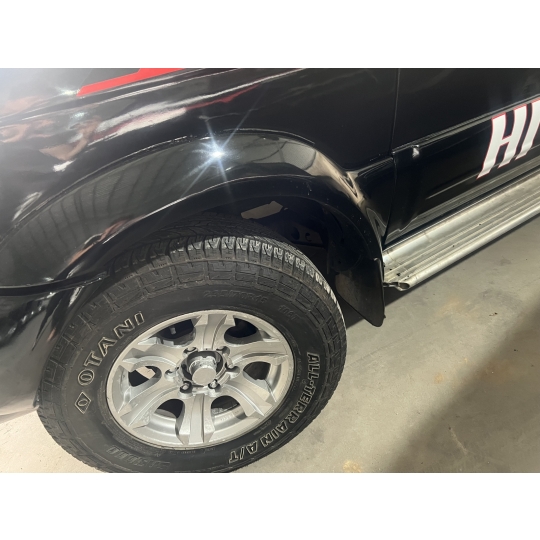 Isuzu hilander