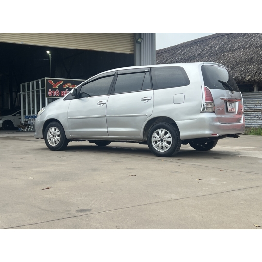 Innova 2008 G