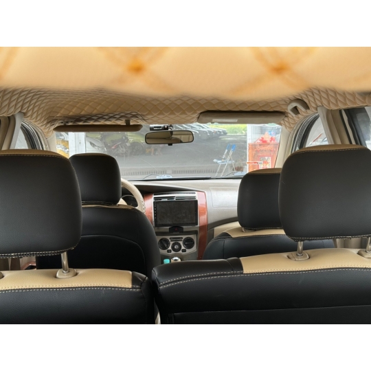 Nissan livina 2011