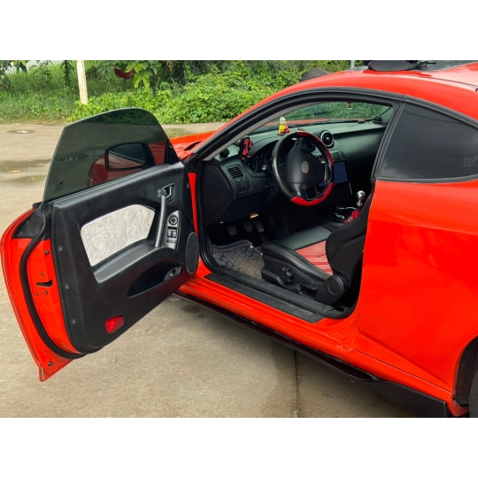 Tuscani 2 cữa 