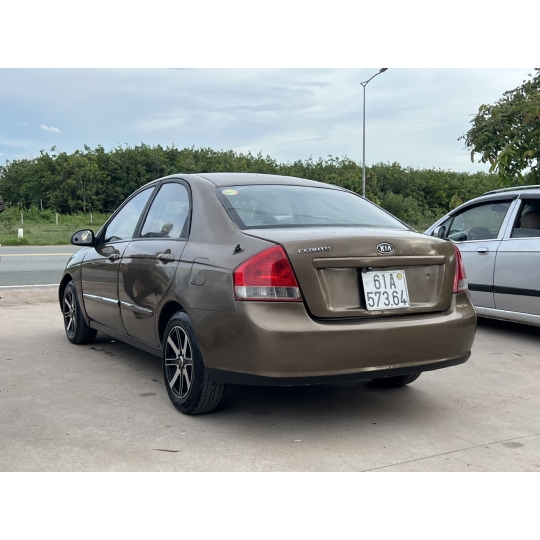 Kia cerato 2008